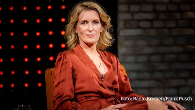 Auch in der jüngsten Ausgabe der Radio Bremen-Talkshow „3nach9“ hatte sich Schauspielerin Maria Furtwängler für die Förderung von Frauen stark gemacht. Nun erschien die u.a. von ihrer Stiftung MaLisa geförderte Studie über Geschlechterdarstellungen und Diversität in Streaming-Serien. (Foto: Radio Bremen/Frank Pusch)