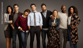 Der Suizid eines erfolgreichen Geschäftsmanns und Familienvaters sorgt in der Dramaserie „A Million Little Things“ dafür, dass auch seine Freunde intensiv über ihre bisherigen Lebenswege nachdenken. Der Seriensender Fox zeigt die viel gelobte US-Produktion ab 10. März in deutscher Erstausstrahlung. (Foto: Kapital Entertainment)