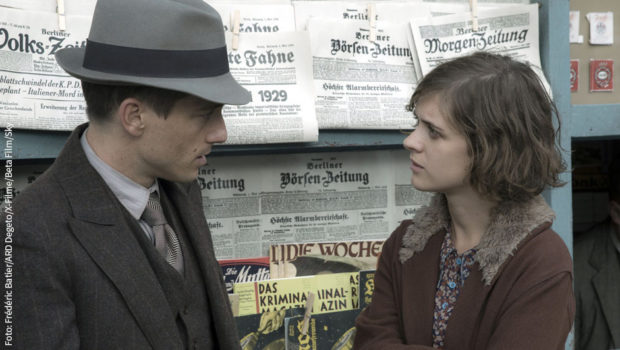 Mit „Babylon Berlin“ kehren Volker Bruch als Kommissar Gereon Rath und Liv Lisa Fries als dessen junge Kollegin Charlotte Ritter im Oktober ins Free-TV zurück. Das Erste gab heute die Ausstrahlungstermine für Staffel 3 bekannt. (Foto: Frédéric Batier/ARD Degeto/X-Filme/Beta Film/Sky)