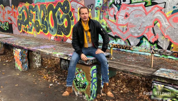 In „Das Berlin Projekt“ begleitet Tim Niedernolte über einen Zeitraum von zwei Jahren sieben Obdachlose in der Hauptstadt. Die Teilnehmerinnen und Teilnehmer erhalten ein Budget von 10.000 Euro, über das sie frei verfügen können. Doch das ist nicht das Entscheidende. (Foto: RTLzwei)