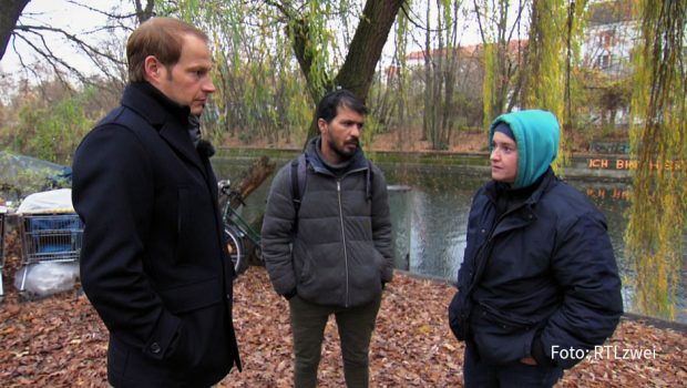 Über einen Zeitraum von zwei Jahren begleitet Moderator Tim Niedernolte in „Das Berlin Projekt“ Obdachlose auf dem Weg in ein mögliches neues Leben. RTLzwei strahlt heute die dritte Folge der Sozial-Doku aus. (Foto: RTLzwei)
