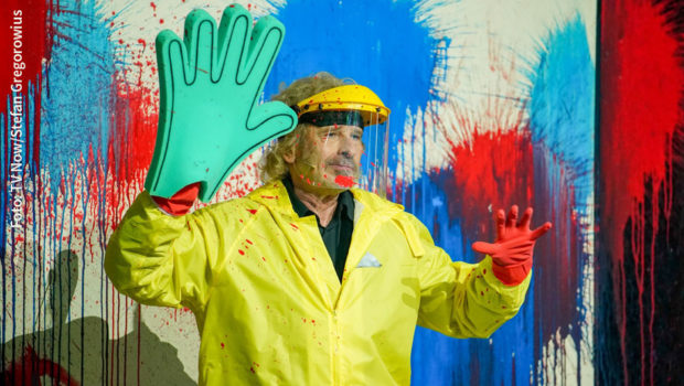 Auch ohne Studiopublikum gingen Thomas Gottschalk, Günther Jauch und Barbara Schöneberger am Samstag in der Show „Denn sie wissen nicht, was passiert“ mit vollem Einsatz zur Sache. RTL verzeichnete die beste Zuschauerzahl in der Geschichte des 2018 gestarteten Formats. (Foto: TV Now/Stefan Gregorowius)