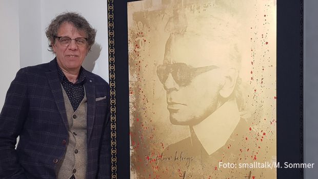 In seiner Kölner Galerie 30works zeigt Gérard Margaritis die aktuellen Arbeiten des Hamburger Künstlers Devin Miles. Zu sehen ist u.a. dessen Karl-Lagerfeld-Porträt aus 24-karätigem Gold. Geplant ist, dass die Ausstellung unter dem Titel „New Positions“ bis Ende Januar läuft. (Foto: smalltalk/M. Sommer)