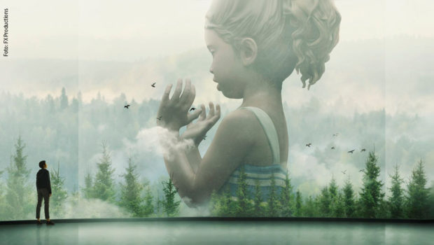 Die achtteilige Miniserie „Devs“ ist das jüngste Projekt von Autor, Regisseur und Produzent Alex Garland. Fox strahlt den gesellschaftskritischen Science-Fiction-Thriller ab dem 19. August als deutsche TV-Premiere aus. (Foto: FX Productions)