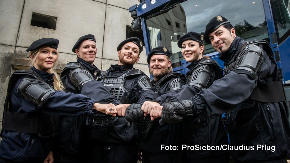 Die Job-Touristen_2021_Laura Karasek, Simon Gosejohann, Riccardo Simonetti, Axel Stein, Jasmin Wagner, Bülent Ceylan_Foto ProSieben_Claudius Pflug