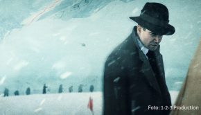 Ein mysteriöses Unglück aus dem Winter 1959 soll Pjotr Fjodorow als KGB-Major Oleg Kostin in der Serie „Djatlow-Pass – Tod im Schnee“ aufklären, die Fox ab 5. Juli in deutscher Erstausstrahlung zeigt. Verantwortlich für die russische Produktion ist das Team hinter dem Netflix-Erfolg „Vongozero“.