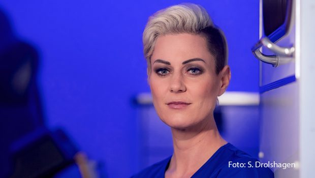 In der ZDF-Talkshow „Markus Lanz“ ist morgen die Mülheimer Ärztin Carola Holzner alias Doc Caro zu Gast. Mit ihrem emotionalen Facebook-Post „Mütend. Ich bin müde. Und wütend“ sprach sie vielen Menschen aus der Seele. Gäste bei Lanz sind zudem u.a. Armin Laschet und Boris Palmer. (Foto: Sebastian Drolshagen)