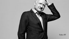 Die Fragrance Foundation Deutschland würdigt das Lebenswerk des französischen Star-Parfümeurs Dominique Ropion mit dem Deutschen Parfumpreis Duftstars. Die von Linda Zervakis moderierte corona-konforme Online-Verleihung findet am kommenden Dienstag, den 10. November statt. (Foto: IFF)