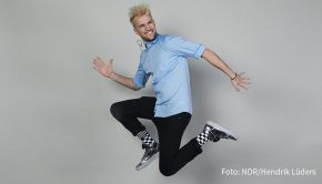 Sänger Jendrik wird Deutschland am 22. Mai im Finale des Eurovision Song Contests vertreten. Die ARD berichtet ausführlich aus Rotterdam und läutet den Abend mit einem von Barbara Schöneberger moderierten „Countdown“ aus Hamburg ein.