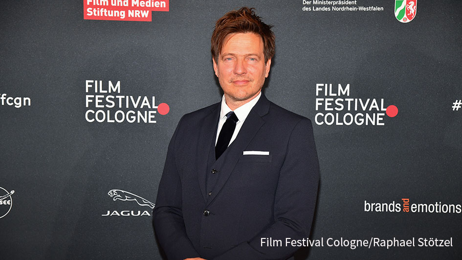 Im vergangenen Herbst nahm Regisseur Thomas Vinterberg für „Der Rausch“ den Hollywood Reporter Award beim Film Festival Cologne entgegen. In der vergangenen Nacht wurde der Film des Dänen mit dem Oscar als bester internationaler Film ausgezeichnet. (Foto: Film Festival Cologne/Raphael Stötzel)
