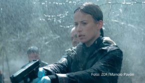 Zum Auftakt des „Krimisommers“ stehen am 11. Juli in 3sat zwei Filme auf dem Programm. Marta Etura versucht als Kommissarin in „Das Tal der toten Mädchen“, einen Serienmörder im Baskenland zu stoppen. Davor ermitteln Heino Ferch und Barbara Auer in einem Fall der Reihe „Nordholm“. (Foto: ZDF/Manolo Pavón)