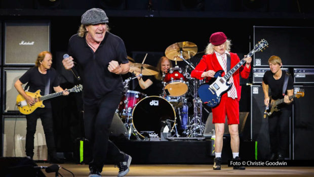 Die australische Hard Rock-Band AC/DC kommt im Sommer 2025 wieder auf Deutschland-Tour. Drei Konzerte wurden jetzt angekündigt. Dabei gibt’s am 8. Juli in Düsseldorf eine Premiere zu feiern: Die Show dort ist die erste überhaupt im neuen, rund 80.000 Besucher fassenden „Open Air Park“. (Foto: Christie Goodwin)