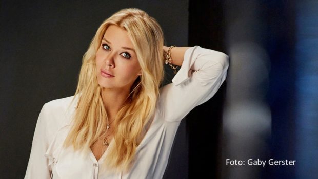 Die Alte Oper in Frankfurt ist am 10. Dezember Schauplatz eines Benefizkonzerts, das musikalisch auf den Spuren der orientalischen Geschichtensammlung „Tausendundeine Nacht“ wandelt. Moderatorin und Autorin Laura Karasek tritt dabei als Erzählerin auf. (Foto: Gaby Gerster)