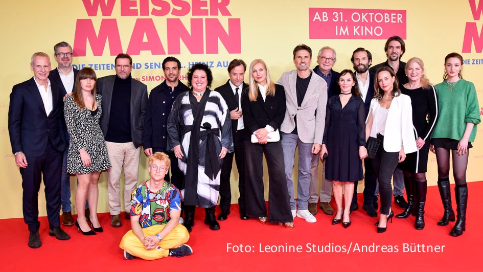 Der prominent besetzte Cast mit u.a. Jan Josef Liefers, Meltem Kaptan und Elyas M’Barek sowie die Produktionsverantwortlichen und Filmemacher Simon Verhoeven feierten in München die offizielle Premiere der Komödie „Alter weißer Mann“. Bundesweiter Kinostart ist am 31. Oktober.Foto-Leonine-Studios_Andreas-Buettner.