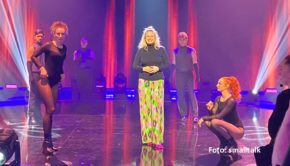 Nach intensiven Proben wird es am 16. Februar ernst für Moderatorin Barbara Schöneberger und vor allem für die neun Acts, die sich in der Live-Show „Eurovision Song Contest – Das deutsche Finale 2024“ um das Ticket nach Malmö bewerben. Dabei sind u.a. Marie Reim und Max Mutzke. (Foto: smalltalk)