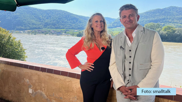 Am 21. September führen Barbara Schöneberger und Hans Sigl im Programm von ORF 2 durch das Show-Event „Starnacht – das Beste aus der Wachau“. Zu den Stars gehören u.a. Anastacia, Chris de Burgh, Andreas Gabalier, Die Prinzen, Melissa Naschenweng und Roland Kaiser. (Foto: smalltalk)