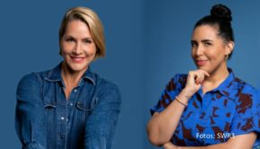 Die Podcasterinnen Judith Rakers und Ariana Baborie durften beide im neuen Jahr schon Geburtstag feiern. Natürlich ist das auch ein Thema in der aktuellen Folge ihres Audio-Formates „Baborie und Rakers“, die jetzt in der ARD Audiothek zur Verfügung steht. (Foto: SWR3)