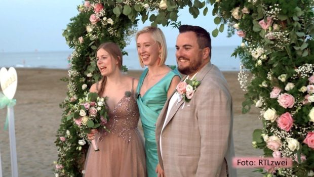 Zum Abschluss von Staffel 4 der Doku-Soap „Bella Italia – Camping auf Deutsch“ hat RTLzwei noch einmal ein emotionales Highlight in petto. In der Finalfolge, die am 9. September ausgestrahlt wird, geben sich Annika und Lex in ihrem Urlaubsdomizil das Ja-Wort. (Foto: RTLzwei)
