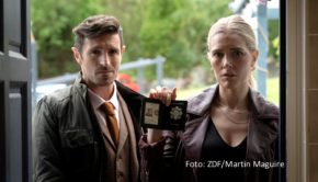 Das ZDF, das auch als Koproduzent auftritt, strahlt ab 24. November die Krimiserie „Borderline – Grenzenlose Verbrechen“ linear aus. Eoin Moore spielt darin einen nordirischen Polizisten, der mit seiner von Amy De Bhrún dargestellten irischen Kollegin ein grenzübergreifendes Ermittler-Duo bildet. (Foto: ZDF/Martin Maguire)