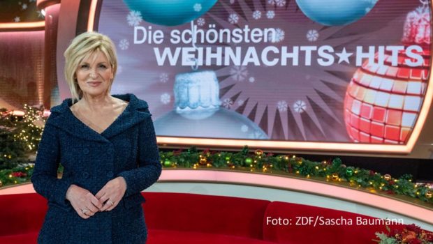 „Die schönsten Weihnachts-Hits“ lautet am 8. Dezember das Motto der großen ZDF-Show mit Carmen Nebel, in der Spenden für „Misereor“ und „Brot für die Welt“ gesammelt werden. Mit dabei sind u.a. Jonas Kaufmann, Roland Kaiser, David Garrett, Matze Knop, Annett Louisan und Robin Pietsch. (Foto: ZDF/Sascha Baumann)