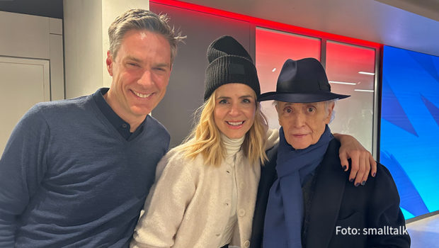 Am 12. Dezember feiert die José Carreras Gala ihr 30. Jubiläum. Gemeinsam mit dem Moderatoren-Duo Sven Lorig und Stephanie Müller-Spirra führt Gastgeber José Carreras durch den Benefiz-Abend. Zu seinen prominenten Gästen zählen u.a. Sänger Tim Bendzko, die Band Revolverheld und Scorpions-Frontmann Klaus Meine. (Foto: smalltalk)