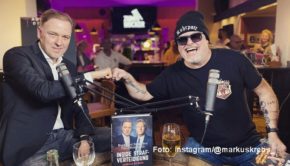 Der Anwalt und der Comedian: Strafverteidiger Burkhard Benecken ist der aktuelle Gast im Podcast „Comedykation“ von Markus Krebs. In der Folge mit dem Titel „In der Tat“ geht’s u.a. um die Frage, ob das deutsche Rechtssystem nicht zu lasch und der juristische Alltag eher langweilig ist. (Foto: Instagram/@markuskrebs)