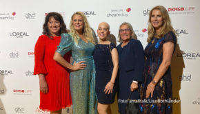 Am 22. September fand in Berlin der „Dreamday“ von DKMS Life statt. Im Mittelpunkt stand dabei die Erfüllung der Herzenswünsche von Krebspatientinnen und -patienten. Moderatorin Barbara Schöneberger führte durch das Programm. (Foto: smalltalk/L. Rothländer)