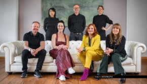 Die Jury des Deutschen Musikautor*innenpreis der GEMA hat entschieden, wer in diesem Jahr ins Rennen um eine der begehrten Trophäen geht. Zu den Nominierten zählen u.a. Clueso, Haftbefehl-Produzent Bazzazzian und der Singer-Songwriter Tristan Brusch. Der Preis wird am 26. Februar in Berlin verliehen. Foto © MOVINGPIX