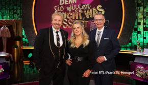 Am 16. September steht bei RTL wieder eine neue Folge von „Denn sie wissen nicht, was passiert“ auf dem Programm. Diesmal ist einiges anders: Erstmals wissen Barbara Schöneberger, Günther Jauch und Thomas Gottschalk, wer es mit ihnen aufnehmen wird. (Foto: RTL/Frank W. Hempel)