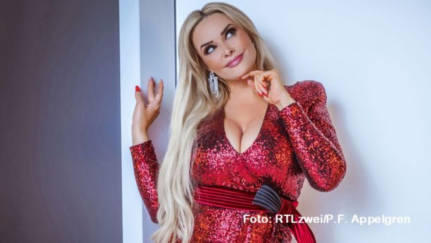 Griechenland ist am heutigen 29. Juni ein Schauplatz der Doku-Soap „Daniela Katzenberger – Familienglück auf Mallorca“ bei RTLzwei. Der titelgebende Reality-Star lernt dort die Verwandten ihres Mannes Lucas Cordalis erstmals persönlich kennen. (Foto: RTLzwei/Per Florian Appelgren)
