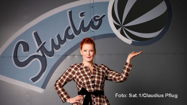 Am 8. Mai führt Moderatorin Enie van de Meiklokjes durch das Halbfinale der Sat.1-Show „Das große Backen – Die Profis“. Zuvor ist sie an diesem Wochenende bereits in einer neuen Folge von „Sweet & Easy – Enie backt“ sowie bei „Hirschhausens Quiz des Menschen“ zu sehen. (Foto: Sat.1/Claudius Pflug)