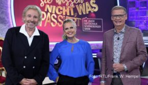 Am Samstag treten Thomas Gottschalk, Barbara Schöneberger und Günther Jauch bei RTL zu einer neuen Ausgabe ihrer Show an. Dabei ist der Titel des preisgekrönten Formats einmal mehr Programm: „Denn sie wissen nicht, was passiert“. (Foto: RTL/Frank W. Hempel)