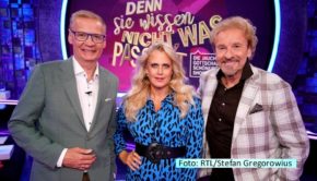 „Denn sie wissen nicht, was passiert” kehrt am Samstag, den 22. April zurück. Barbara Schöneberger, Thomas Gottschalk und Günther Jauch stellen sich in der RTL-Primetime wieder den Herausforderungen der komplett improvisierten Spiel- und Quizshow. (Foto: RTL/Stefan Gregorowius)