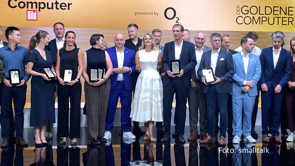 Entertainerin Barbara Schöneberger führte in bewährter Manier durch die 27. Verleihung des Preises „Der Goldene Computer“. Die Leserinnen und Leser von „Computer Bild“ hatten im Vorfeld ihre Favoriten aus unterschiedlichen Bereichen von IT und Unterhaltungselektronik gewählt. (Foto: smalltalk)