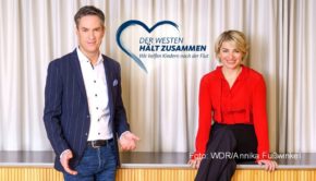 Mit einer Live-Fernsehshow aus Bad Münstereifel, die von Sven Lorig und Sabine Heinrich moderiert wird, leitet der WDR am morgigen 26. November eine vorweihnachtliche Spendenaktion ein. Der Erlös geht an Kinder in den von der Flutkatastrophe im Sommer besonders betroffenen Regionen. (Foto: WDR/Annika Fußwinkel)