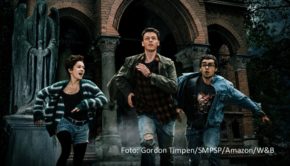 Am 26. Mai fällt der Startschuss zur neuen Amazon Prime-Serie „Der Greif“, die auf dem gleichnamigen Fantasy-Klassiker von Wolfgang und Heike Hohlbein basiert. Alle sechs Folgen stehen ab sofort in der Prime-Mediathek zum Streamen zur Verfügung. (Foto: Gordon Timpen/SMPSP/Amazon/W&B)