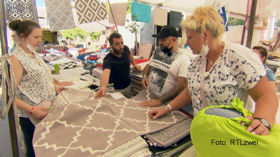 HP_Die Wollnys_2022_233_Türkei_Markt_Sarafina, Silvia_Foto RTLzwei