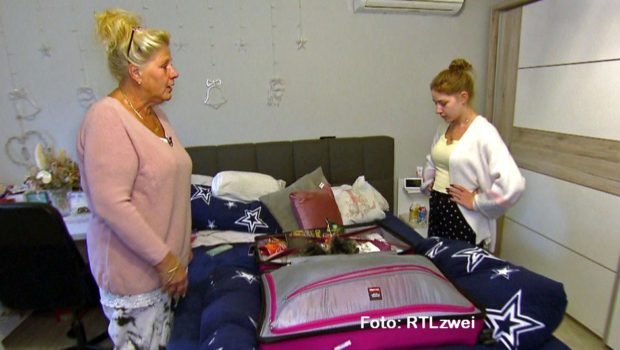 Eine weitere Doppelfolge der Doku-Soap „Die Wollnys“ läuft am heutigen 17. August bei RTLzwei. Darin kracht es zwischen Mutter Silvia und Tochter Loredana. Anlass ist das Kofferpacken für die bevorstehende Reise in die Türkei. (Foto: RTLzwei)