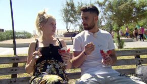 Auch am 15. März zeigt RTLzwei eine neue Doppelfolge von „Die Wollnys – Eine schrecklich große Familie“. Auf dem Programm stehen Umzugsstress und Videodreh. Außerdem freuen sich Loredana und ihr Freund Servet in der Türkei auf ihr Baby. Motto: Abwarten und Eisessen. (Foto: RTLzwei)