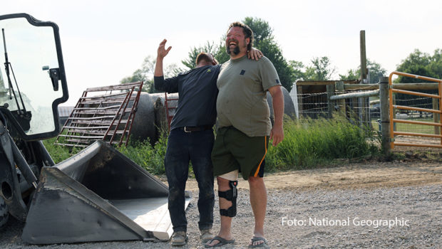 In diesem März startet das Spin-Off zur beliebten National Geographic Wild-Reihe „Der unglaubliche Dr. Pol“. „Die unglaubliche Pol-Farm“ knüpft an den turbulenten und spannenden Alltag von Dr. Pol an und begleitet die Familie unter der Leitung von Sohn Charles bei einem neuen Projekt der Superlative: den Bau eines 350 Hektar großen Familienbauernhofs. (Foto: National Geographic)