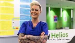 Die Reportage-Reihe „Doc Caro – Einsatz mit Herz“ wird am heutigen 6. Oktober in Sat.1 fortgesetzt. Notfallmedizinerin Dr. Carola Holzner ist diesmal u.a. bei einem Rettungseinsatz in Koblenz unterwegs. Zudem wird sie bei ihrer Ausbildung zur Hubschrauber-Notärztin begleitet. (Foto: Sat.1/Julia Feldhagen)