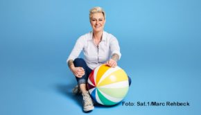 Sat.1 zeigt in der Herbstsaison das erste Format im Rahmen seiner exklusiven Zusammenarbeit mit Notfallmedizinerin und Bestsellerautorin Dr. Carola Holzner. Die Doku-Reihe „Doc Caro – Einsatz mit Herz“ geht ab dem 29. September auf Sendung. (Foto: Sat.1/Marc Rehbeck)