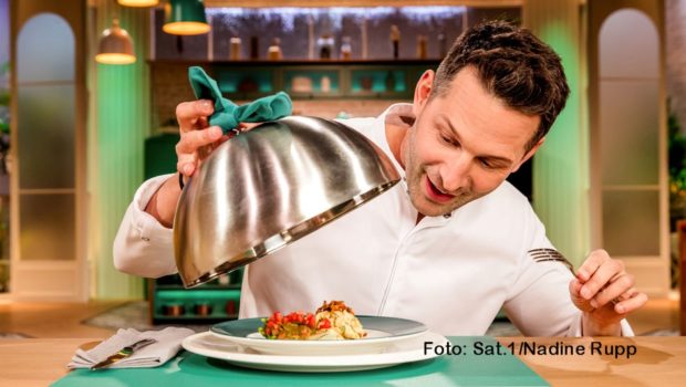Mit den Neuzugängen „Britt – Der Talk“ und „Mein Mann kann“ baut Sat.1 zum 24. Oktober seine Access-Primetime um. Auch Starkoch Alexander Kumptner bleibt mit „Doppelt kocht besser“ fester Bestandteil des werktäglichen Vorabendprogramms. Seine Show wird um eine Stunde vorgezogen. (Foto: Sat.1/Nadine Rupp)