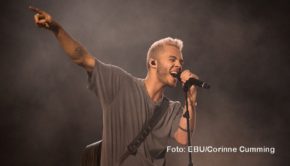 Mit Startnummer 13 geht der deutsche Teilnehmer Malik Harris am 14. Mai beim Finale des Eurovision Song Contests ins Rennen. Für das ARD-Publikum startet der ESC-Abend um 20:15 Uhr mit dem von Barbara Schöneberger moderierten „Countdown für Turin“. (Foto: EBU/Corinne Cumming)