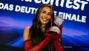 Sängerin Sarah Engels wird Deutschland am 16. Mai im ESC-Finale in Wien vertreten. Vorab steht die Kölner Sängerin mit ihrem Song „Fire“ aber schon bei einigen der beliebten „Pre-Partys“ in europäischen Metropolen auf der Bühne. Bestätigt sind Auftritte in Oslo, Amsterdam und London. Foto © Basti Sevastos