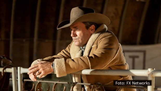 In der Nacht zum 16. September werden in Los Angeles die Primetime Emmy Awards 2024 verliehen. Zu den Favoriten zählt auch die Krimi-Miniserie „Fargo“ mit Hauptdarsteller Jon Hamm. Für das deutsche Publikum überträgt MagentaTV die Gala live auf #dabeiTV. (Foto: FX Networks)