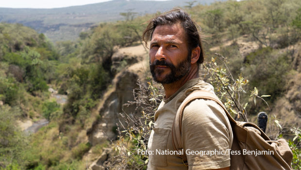 Am 7. August startet das neueste Abenteuer von Survival-Experte Hazen Audel bei National Geographic. Diesmal zieht es den 49-Jährigen ins Rift Valley, den Großen Afrikanischen Graben. Dort wird er u.a. Zeuge der großen Tierwanderungen. (Foto: National Geographic/Tess Benjamin)