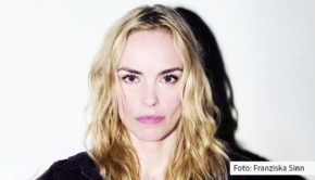 Am 20. Oktober beginnt in Köln das Film Festival Cologne mit den besten internationalen neuen Film- und Serienproduktionen. Zum Abschluss werden am 27. Oktober die Film Festival Cologne Awards verliehen. Die Auszeichnungen gehen u.a. an Nina Hoss und Oscarpreisträger Michel Hazanavicius. (Foto: Franziska Sinn)