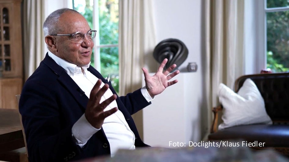 Torschütze Felix Magath sicherte dem Hamburger SV vor genau 40 Jahren den historischen Sieg im Fußball-Europapokal der Landesmeister. Später war er auch als Trainer erfolgreich. Die außergewöhnliche Karriere des bald 70-Jährigen zeichnet die neue Sky-Doku „Mensch Magath!“ nach. (Foto: Doclights/Klaus Fiedler)