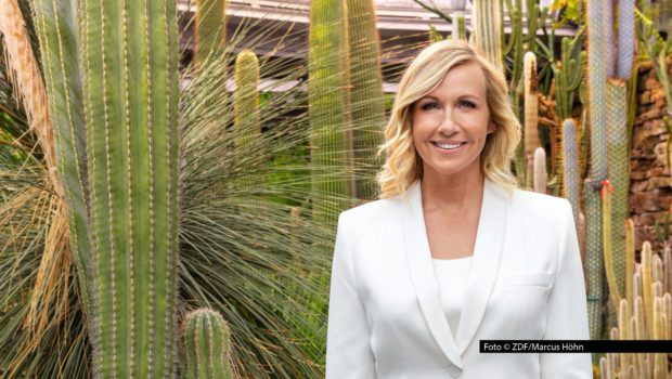 Am Sonntag, den 20. Juli gibt’s eine neue Ausgabe des „ZDF-Fernsehgartens“ live auf dem Mainzer Lerchenberg. Passend zu den sommerlichen Temperaturen von bis zu 30 Grad dreht sich diesmal alles um Eis und Erfrischung – moderiert wie immer von Andrea Kiewel. Foto © ZDF/Marcus Höhn